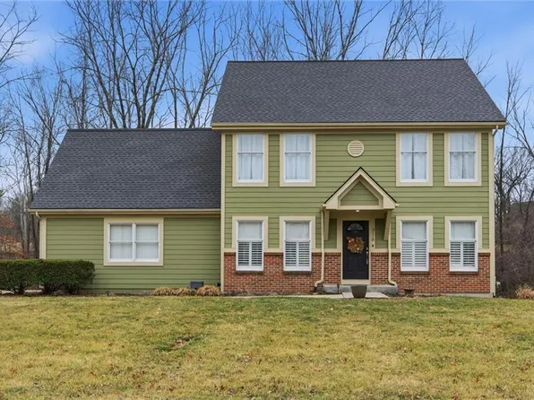 3118 Canaan Valley Dr, Kansas City, KS 66109