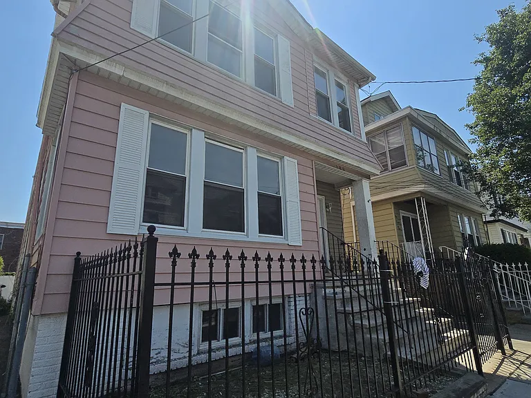 180 Columbia Ave #G2 — Photo 8