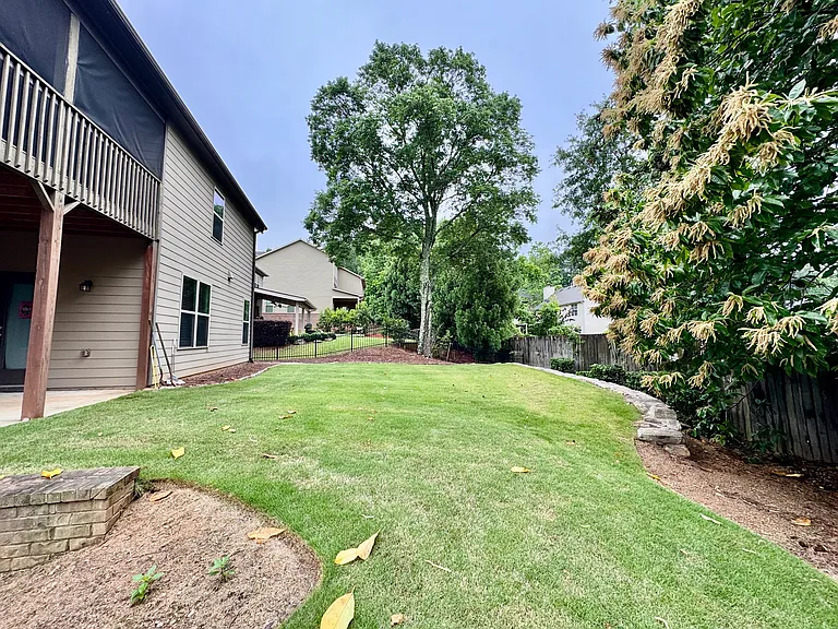 1514 Chelsea Falls Ln — Photo 33