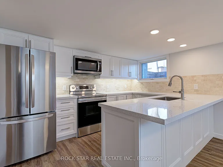 402 Jane St — Photo 3