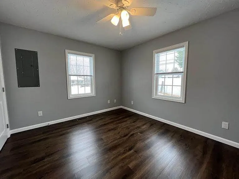1200 N Forest Ave — Photo 7