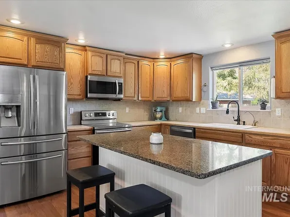 1803 Poplar St, Caldwell, ID 83605
