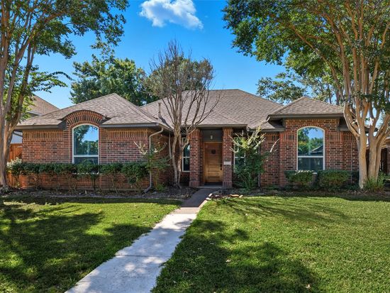 2008 E Branch Hollow Dr, Carrollton, TX 75007