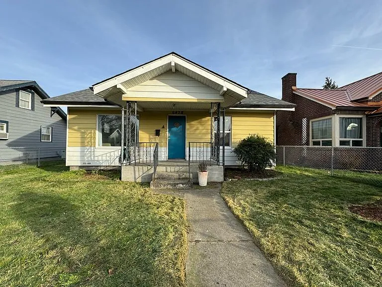 6425 S Montgomery St — Photo 1