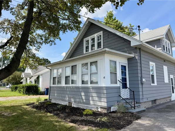 41 Mitchell Rd, Rochester, NY 14626