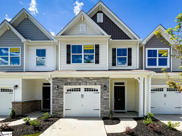 51 Fair Village Ln, Simpsonville, SC 29680