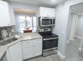 801 Three Islands Blvd APT 316, Hallandale, FL 33009