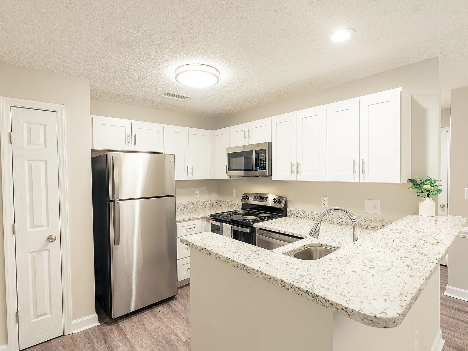 Treybrooke Apartments — Photo 2