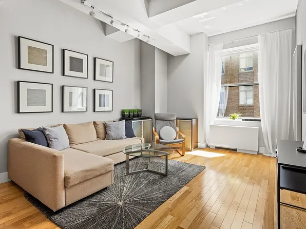 99 John St APT 908, New York, NY 10038