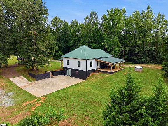 4th image of 553 Dacusville Rd