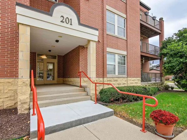 201 E Lane St APT 202, Sun Prairie, WI 53590