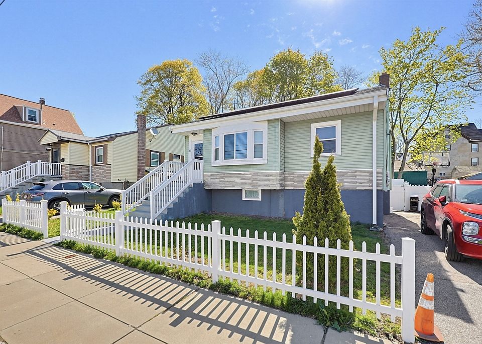 1st image of 27 Banfield Ave