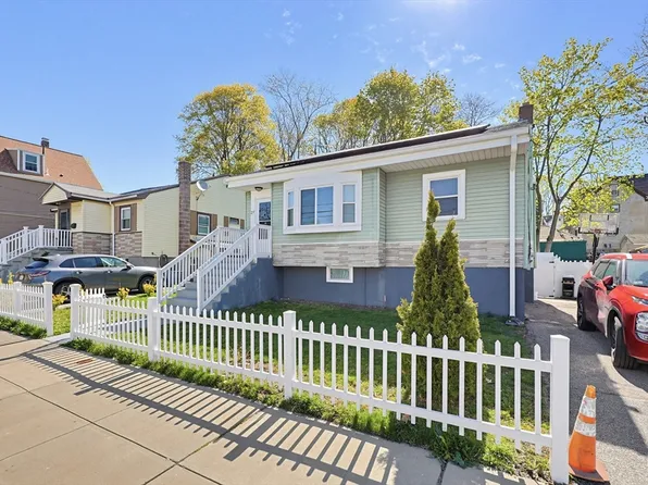 27 Banfield Ave, Mattapan, MA 02126