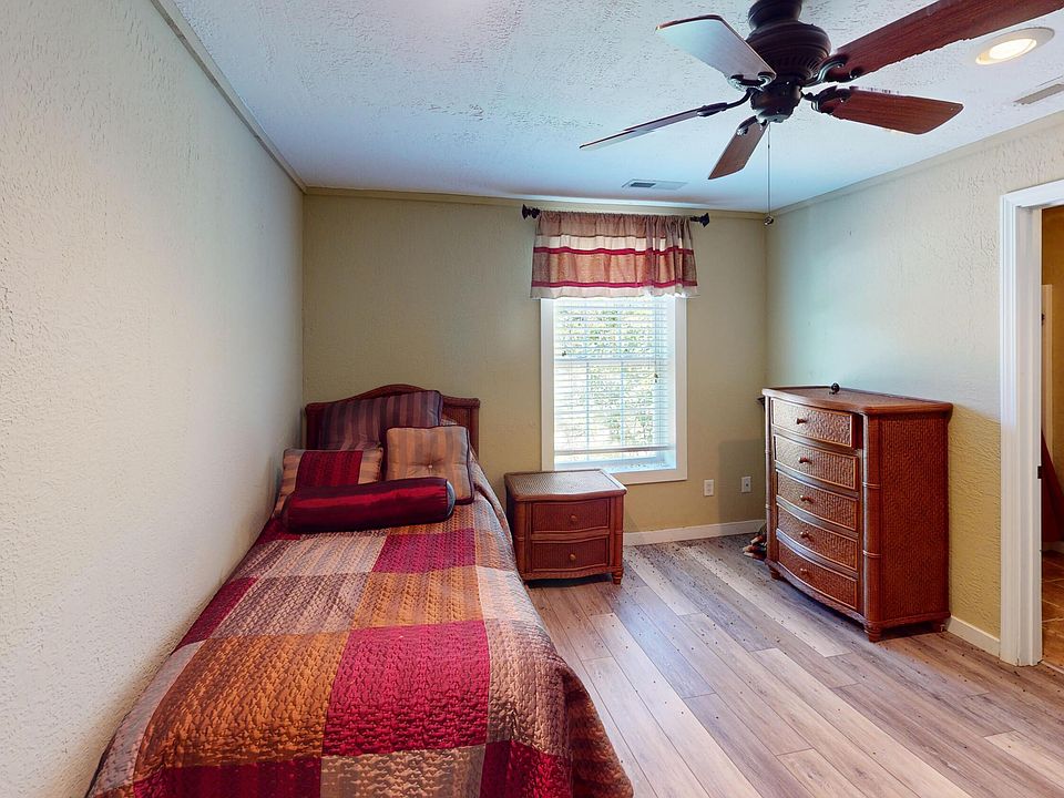 31st image of 1532 Jackson Hill Rd