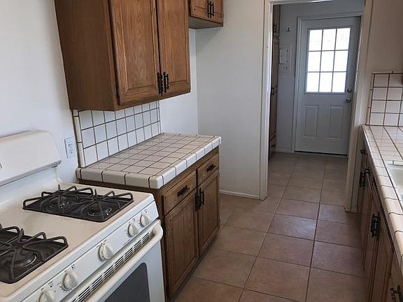 4th image of 844 N Naomi St