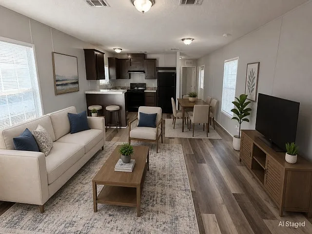 3 bed, 2.0 bath, 1056 sqft, $1,795 — Photo 2