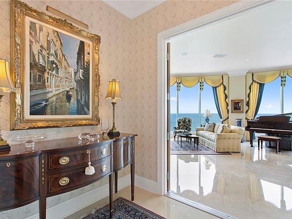 3rd image of 180 Beach Dr NE Penthouse 2700
