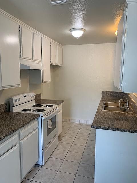 2nd image of 367 W 10th St APT 4