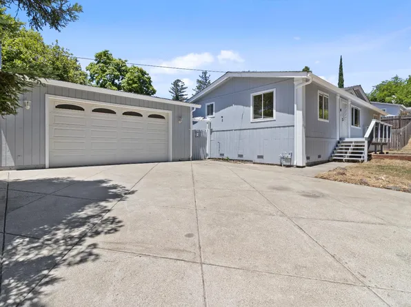 213 Cleary Dr, Auburn, CA 95603