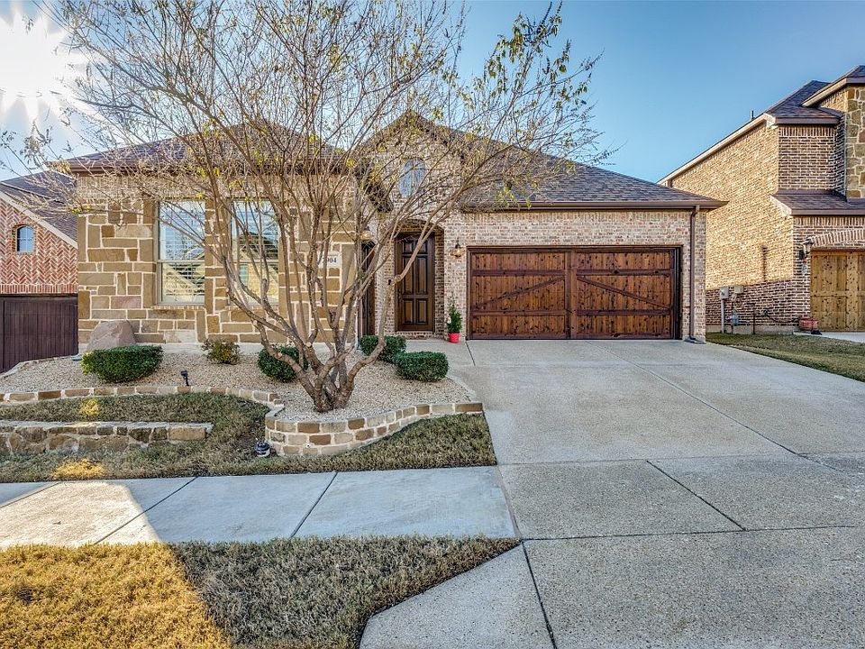 1st image of 2904 Bella Lago Dr
