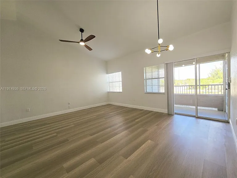 2881 N Oakland Forest Dr #310 — Photo 17