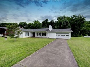 306 Conner Dr, Charleston, WV 25302