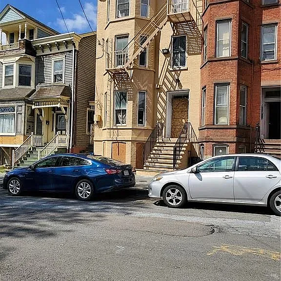 145 Grand St #2 — Photo 1