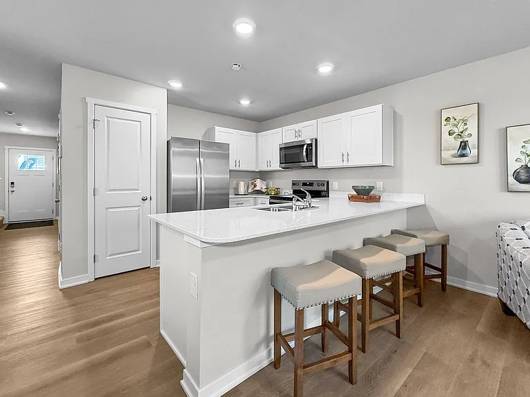 Painted Woods Villas — Photo 18