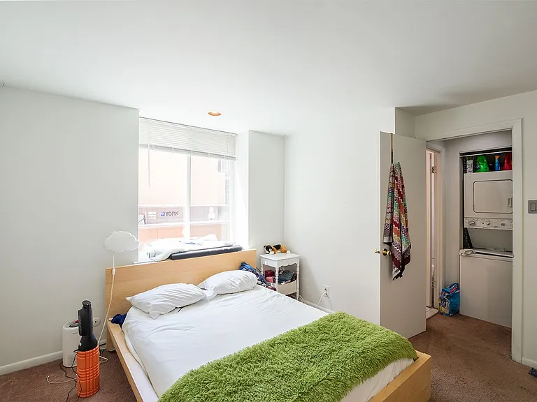 1137 Pine St #102 — Photo 5