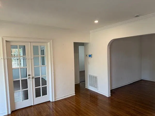 South Miami Villas — Photo 3