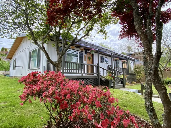 156 1st Ave, Coos Bay, OR 97420
