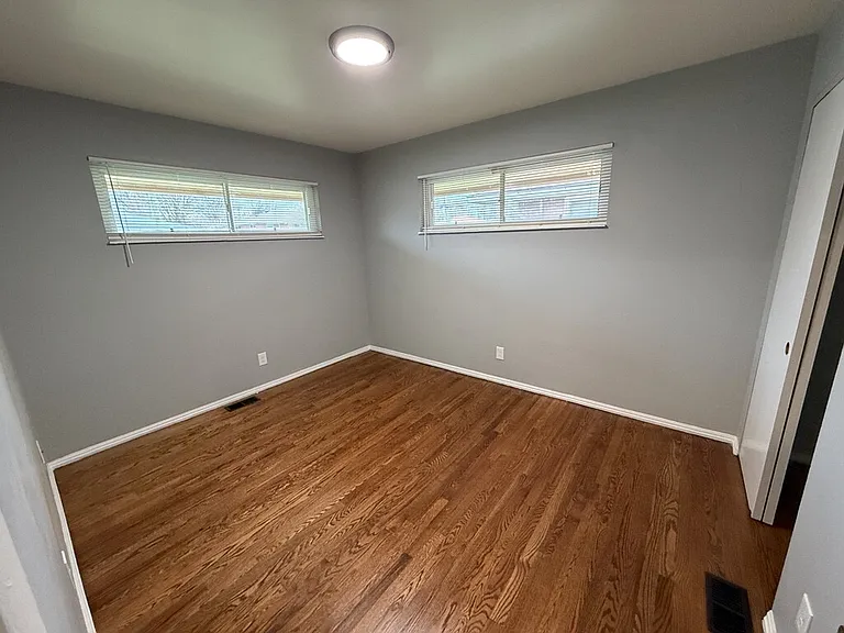 8862 Zodiac Dr — Photo 9