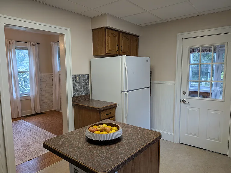 486 Needham Ave — Photo 13