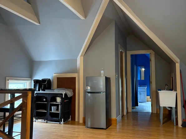 124 Broad St, Stroudsburg, PA 18360