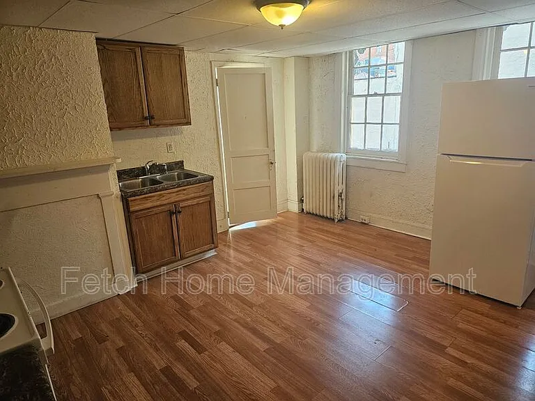 49-51 W Market St #1R — Photo 8