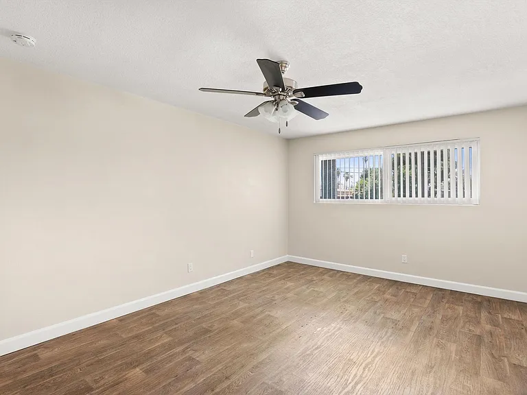 Waldorf Apartments- Riverside, CA — Photo 25