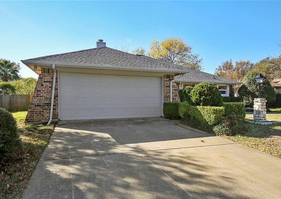 1st image of 5 Chasewood Cir