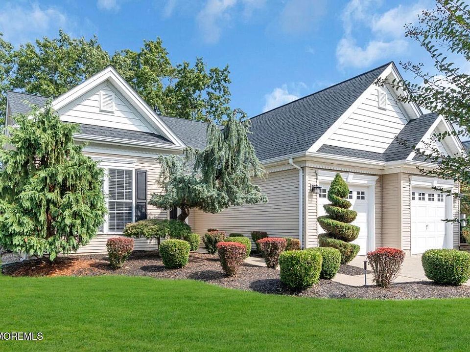 1st image of 28 Winged Foot Road