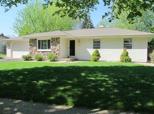 1332 S Buchanan St, Appleton, WI 54915