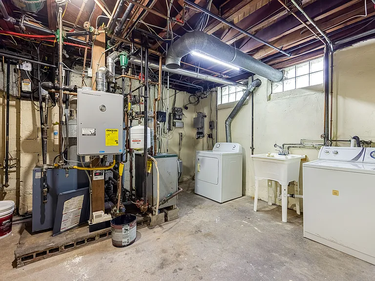 700 Kinderkamack Rd #1 — Photo 22