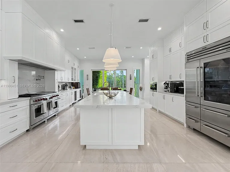 13689 Deering Bay Dr — Photo 4