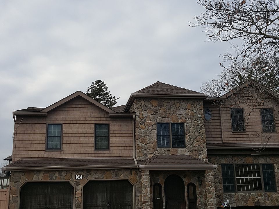 2nd image of 38 Bayberry Rd
