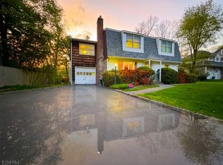 329 Voorhis Ave, Wyckoff, NJ 07481