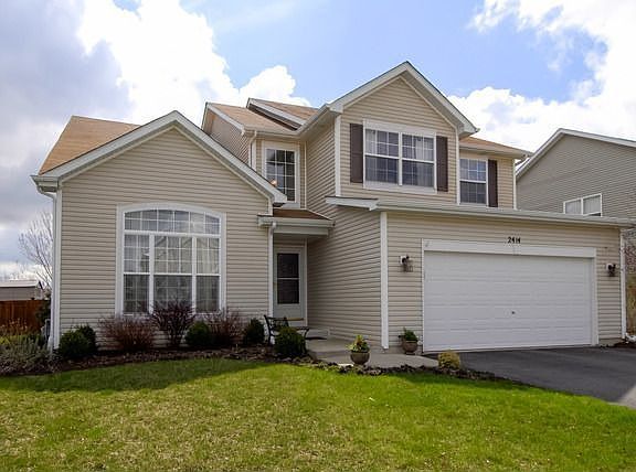 3rd image of 2414 Red Oak Ct