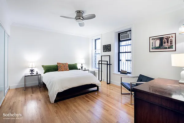 Sold by Sotheby's International Realty | media 4