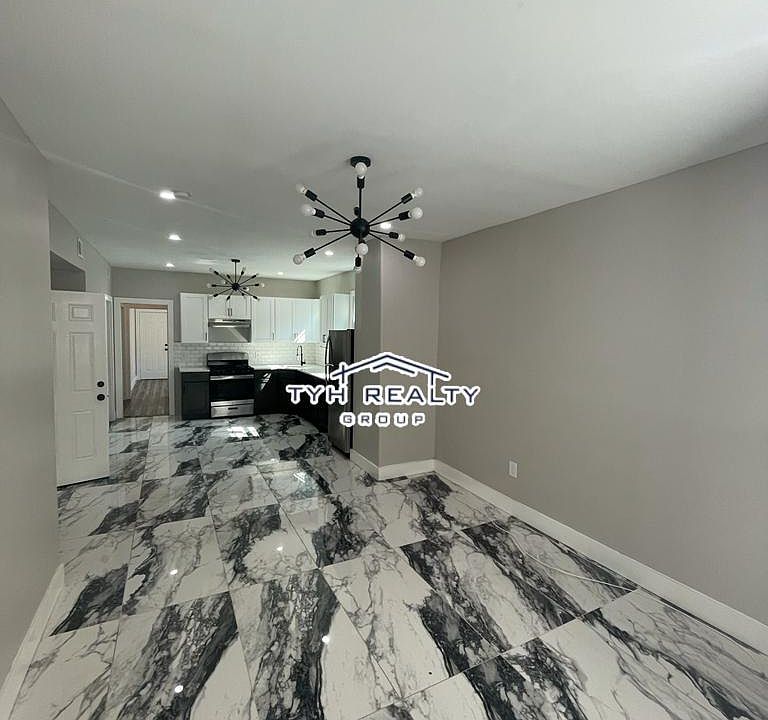 1st image of 99 Clifton Ave APT 2