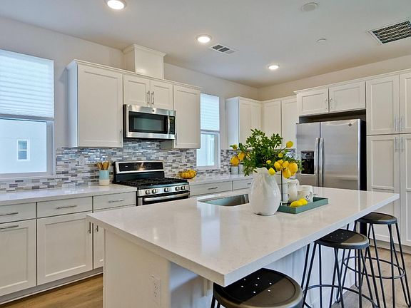 5th image of 846 Cotati Ter Unit 12