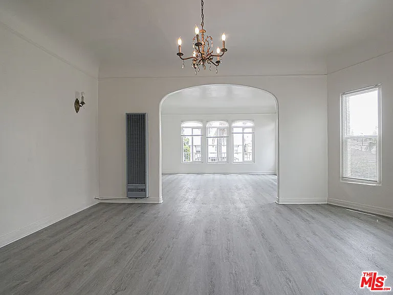 109 S Berendo St #2 — Photo 6