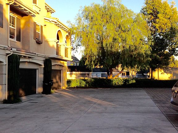 5th image of 17672 Sarentina Ct