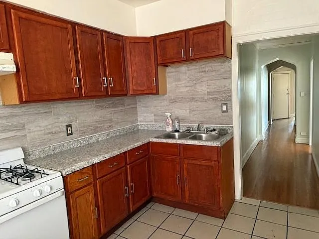 7845 S Cornell Ave #3 — Photo 4